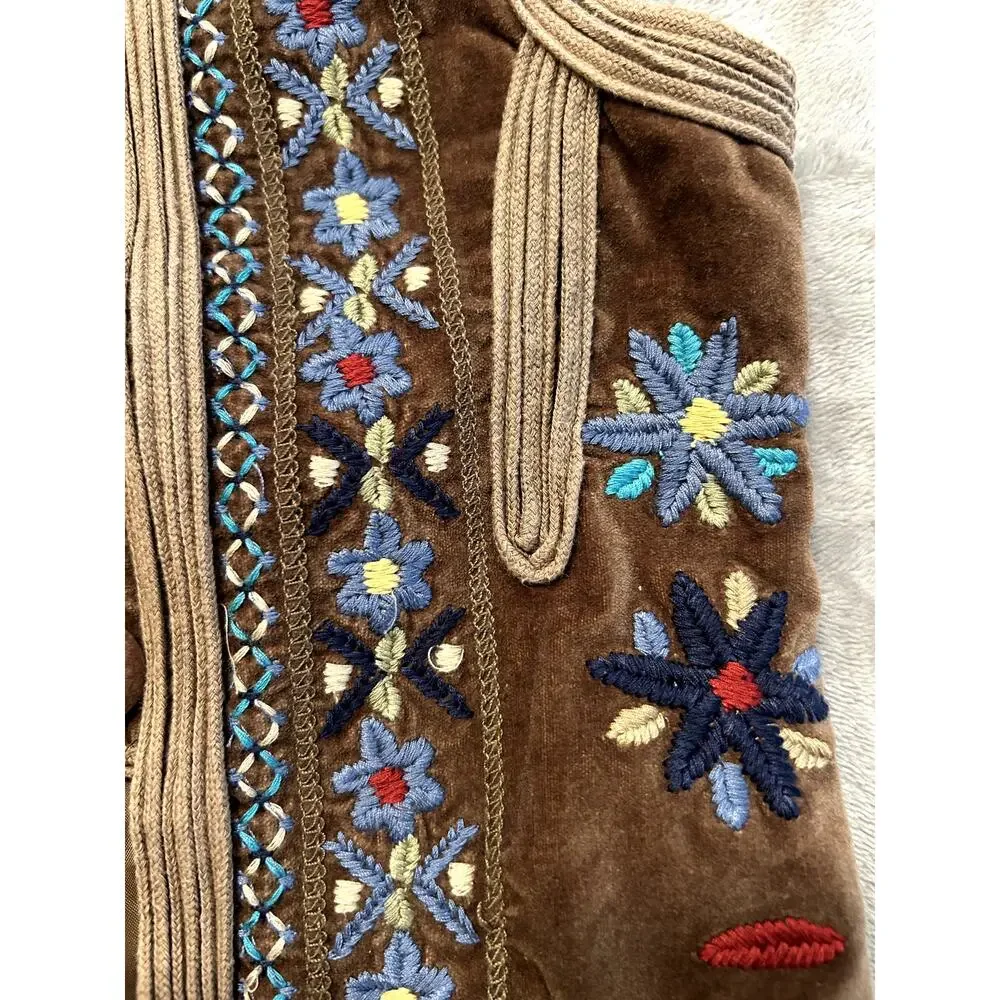 Vintage Whimsical Mary-Kate & Ashley embroidered vest Boho Earthy Storybookcore